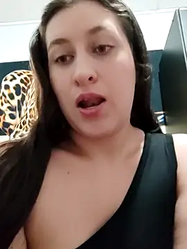 dulccemaria24 online show from 03-17-25, 08:09