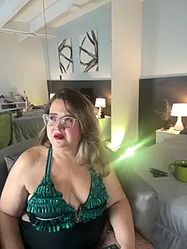 Snapshot of MartinaCaycedo chatting on 09-19-25, 09:13 MartinaCaycedo online show from 09-19-25, 09:13