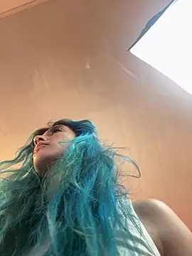 Snapshot of Lunapage chatting on 03-21-25, 01:01 Lunapage online show from 03-21-25, 01:01