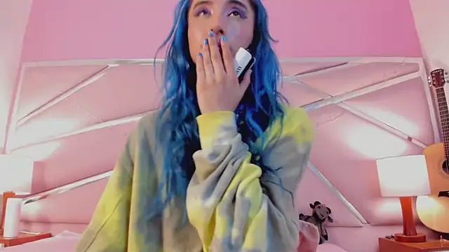 Snapshot of Lunapage chatting on 02-27-25, 07:15 Lunapage online show from 02-27-25, 07:15