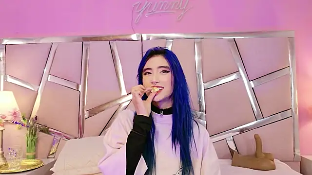 Snapshot of Lunapage chatting on 09-24-25, 08:26 Lunapage online show from 09-24-25, 08:26