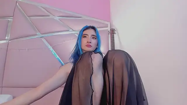 Snapshot of Lunapage chatting on 03-06-25, 04:07 Lunapage online show from 03-06-25, 04:07