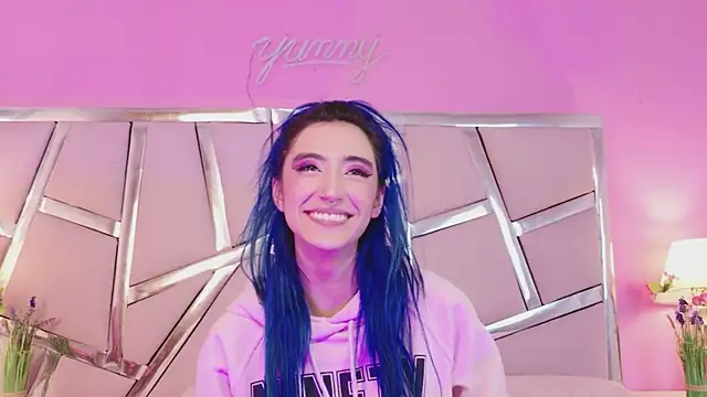 Snapshot of Lunapage chatting on 09-20-25, 08:36 Lunapage online show from 09-20-25, 08:36