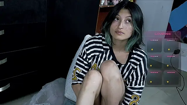 Camila---torres online show from 05-18-26, 03:17