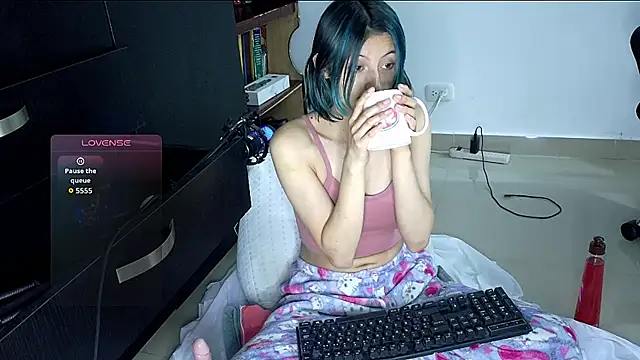 Camila---torres online show from 10-04-25, 02:24
