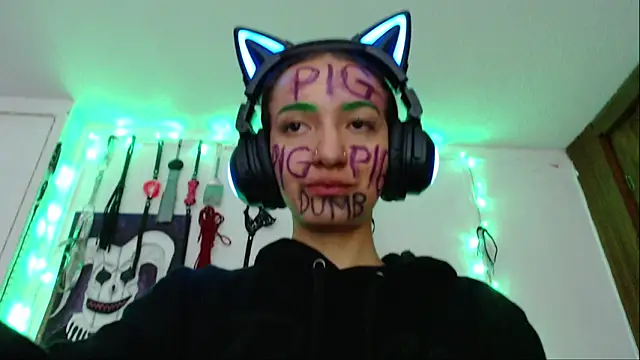 Eloise-brown online show from 03-14-25, 11:32