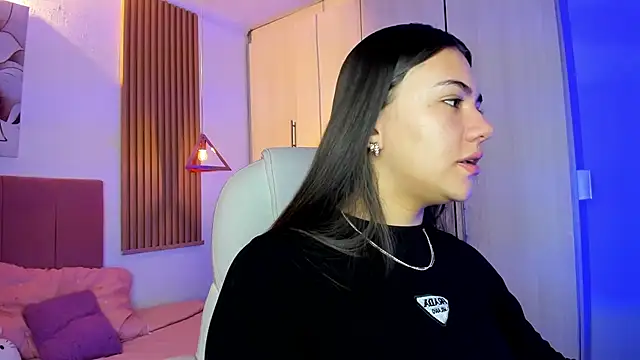 mia nevaeh online show from 01-15-26, 08:34