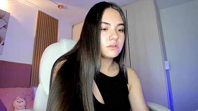 mia nevaeh online show from 05-05-26, 07:28