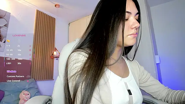 mia nevaeh online show from 05-12-26, 09:32