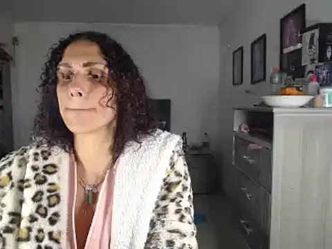 Corina hot online show from 12-29-24, 04:48