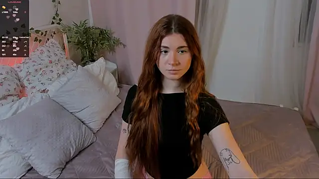 Freckle Diyana online show from 11-12-25, 05:06