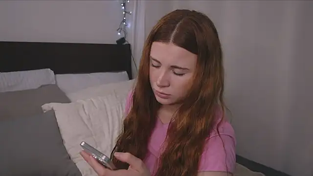 Freckle Diyana online show from 09-23-25, 05:58