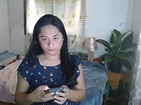 Sweet amberxyz18 online show from 04-25-26, 06:16