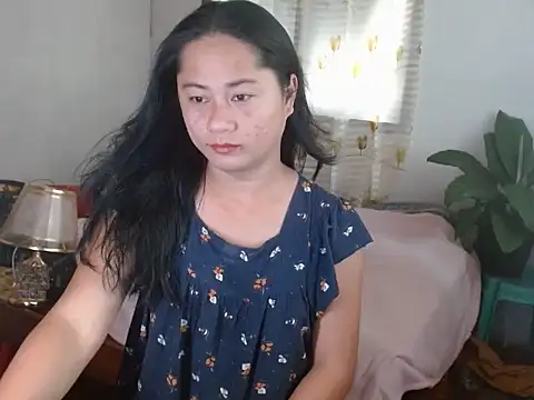 Sweet amberxyz18 online show from 04-19-26, 03:51