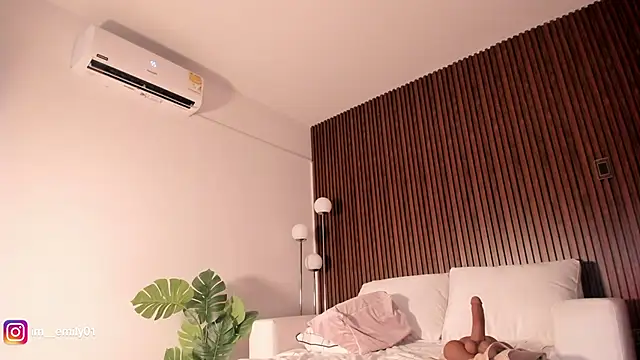 molly cams8 online show from 05-14-26, 10:07