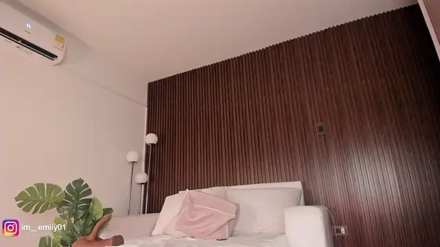 molly cams8 online show from 04-29-26, 10:49