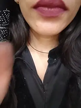 Snapshot of Noorkhatoon chatting on 05-18-26, 04:07 Noorkhatoon online show from 05-18-26, 04:07