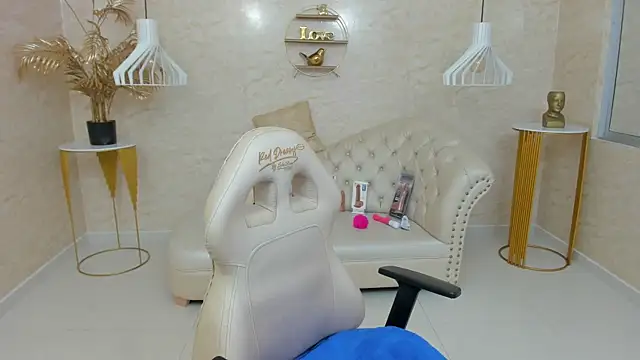 Snapshot of LYA_SWEETX chatting on 03-07-25, 10:02 LYA SWEETX online show from 03-07-25, 10:02