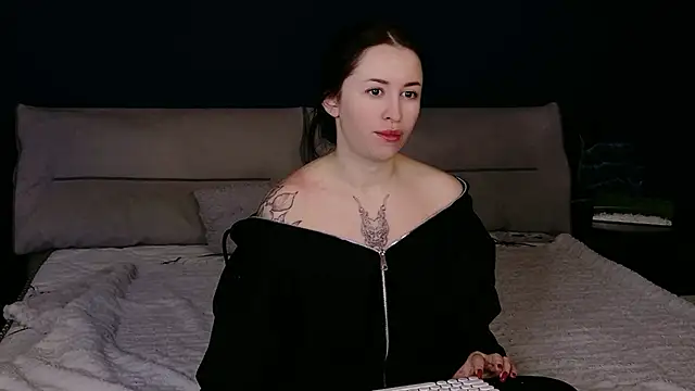 VioletCatt online show from 02-05-26, 06:53