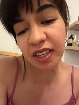 BitchyBratxxx online show from 05-11-26, 01:23