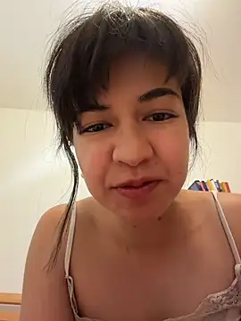 BitchyBratxxx online show from 05-06-26, 10:08