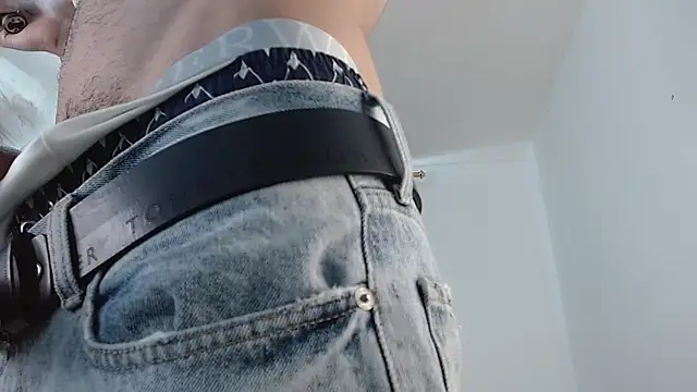 badanyboy online show from 11-13-25, 04:44