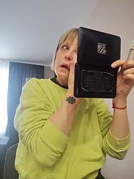 MySweetcum69 online show from 04-01-26, 08:37