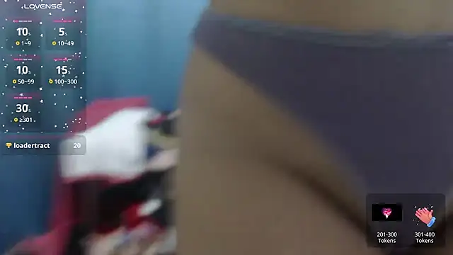 Snapshot of v_violeta chatting on 05-15-26, 10:52 v violeta online show from 05-15-26, 10:52