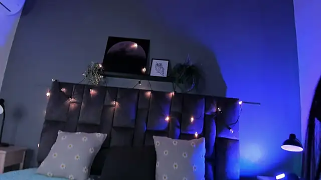 AmyPalmmer online show from 12-18-25, 11:36