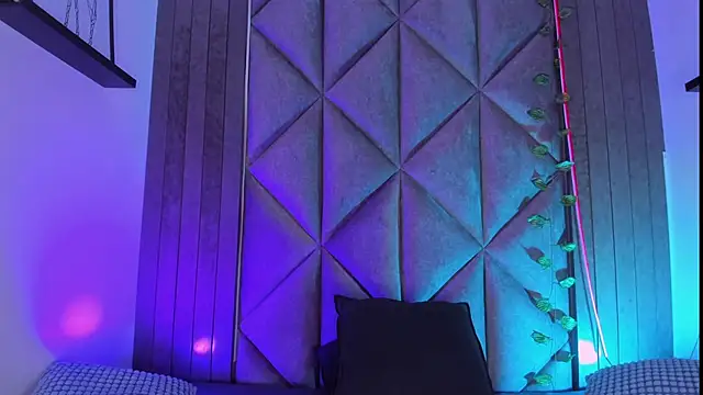 AmyPalmmer online show from 11-03-25, 11:47