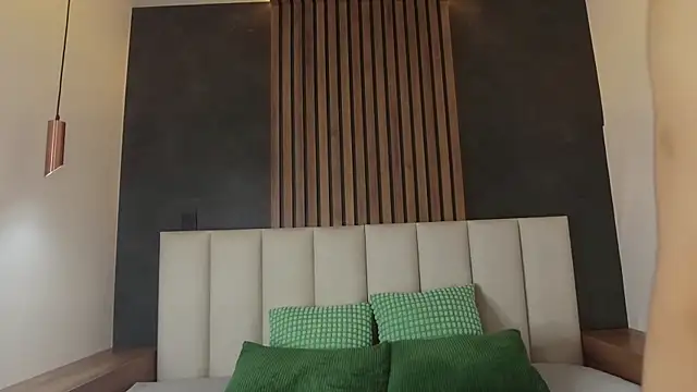 AmyPalmmer online show from 10-20-25, 11:44