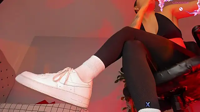 charlotte  grey online show from 04-08-26, 08:21