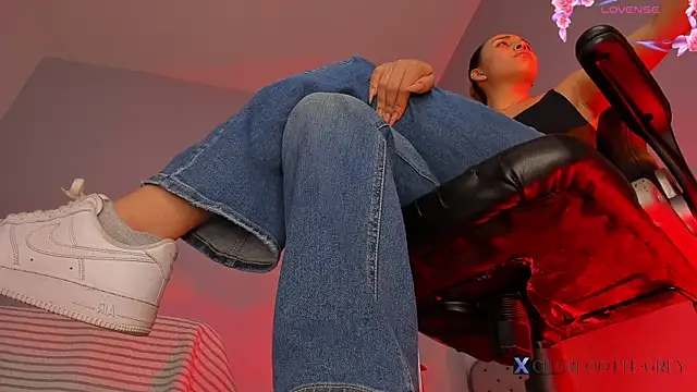 charlotte  grey online show from 04-30-26, 07:43