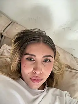Snapshot of charlotte__grey chatting on 06-28-26, 07:20 charlotte grey online show from 06-28-26, 07:20