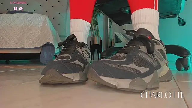 Snapshot of charlotte__grey chatting on 01-17-26, 03:26 charlotte grey online show from 01-17-26, 03:26