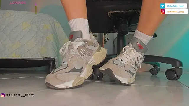 charlotte  grey online show from 10-23-25, 08:07