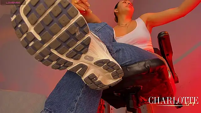 charlotte  grey online show from 05-12-26, 07:42