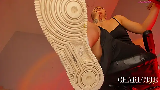 charlotte  grey online show from 04-15-26, 08:42