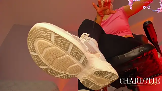 charlotte  grey online show from 05-27-26, 07:43