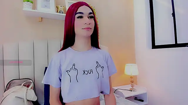 Mia thompson 19 online show from 06-10-26, 06:53
