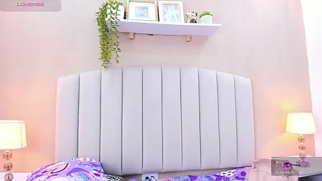 Mia thompson 19 online show from 01-07-26, 07:08