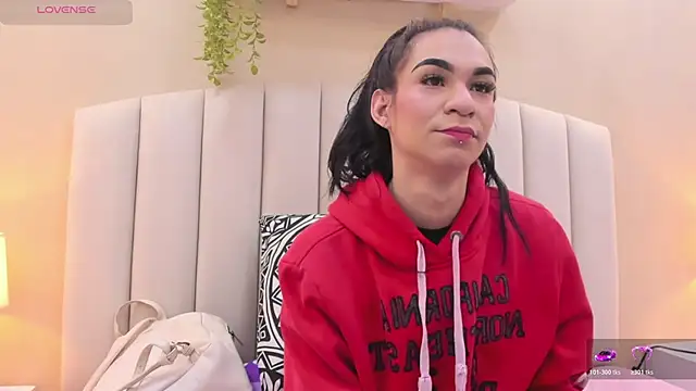 Mia thompson 19 online show from 01-12-26, 06:47