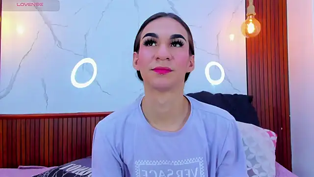 Mia thompson 19 online show from 04-01-26, 07:22