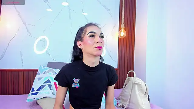 Mia thompson 19 online show from 03-05-26, 07:43