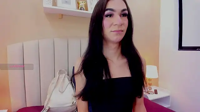 Mia thompson 19 online show from 06-18-26, 06:57