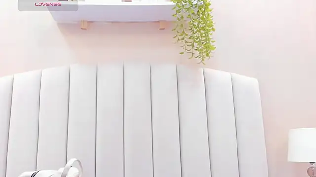 Snapshot of Mia_thompson_19 chatting on 02-11-26, 07:36 Mia thompson 19 online show from 02-11-26, 07:36