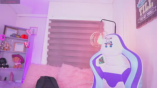 madelyn rose  online show from 09-23-25, 01:23