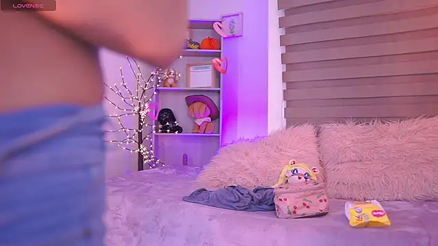 madelyn rose  online show from 09-11-25, 02:11