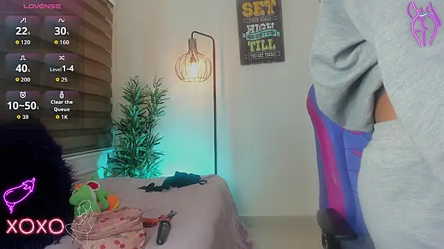 madelyn rose  online show from 10-09-25, 12:22