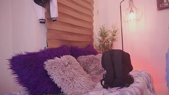 madelyn rose  online show from 01-10-26, 01:56